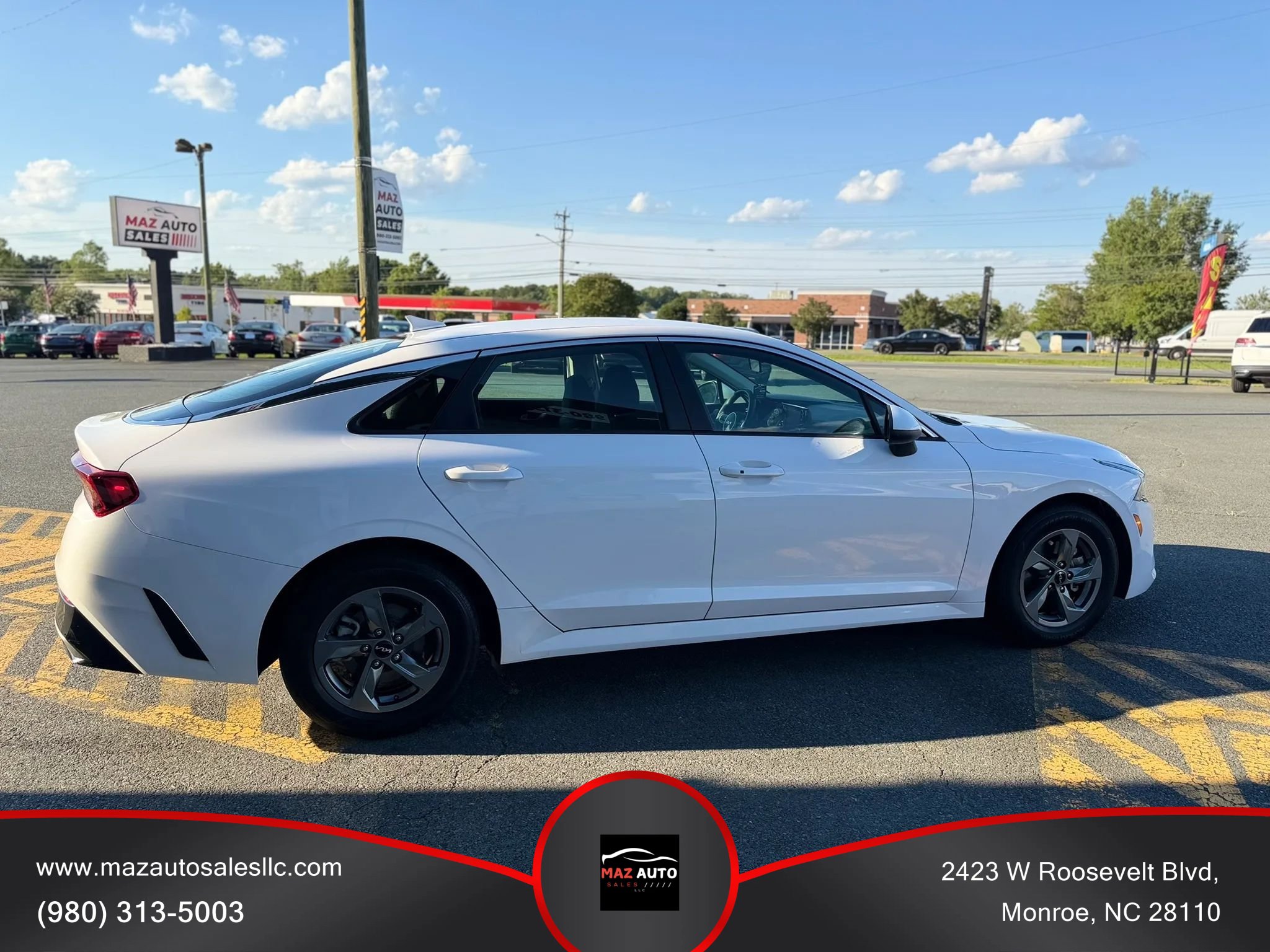 Used 2022 Kia K5 LXS FWD image 4