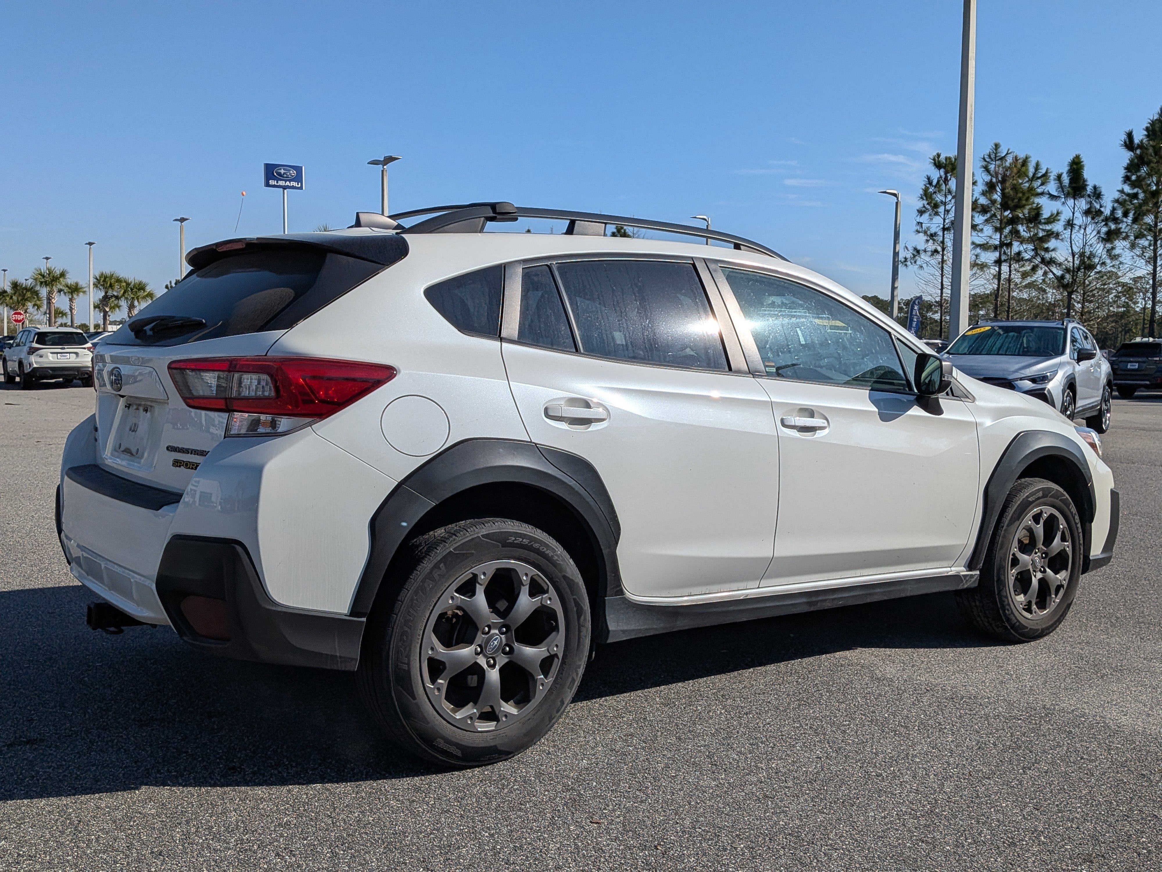 Used 2022 Subaru Crosstrek 2.5i Sport w/ Moonroof Package image 4
