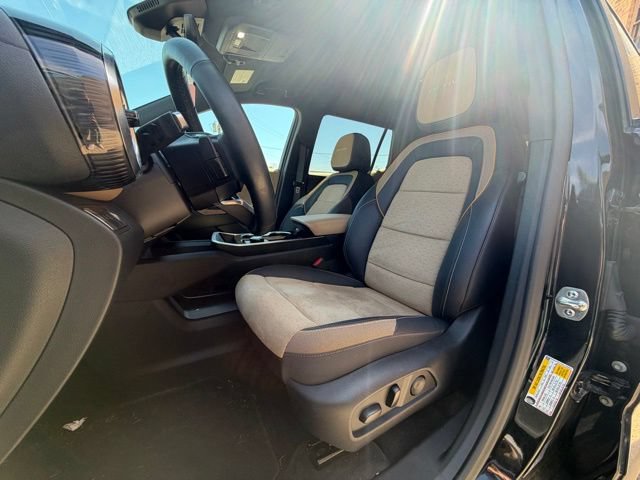 Used 2025 Chevrolet Equinox ACTIV w/ Safety and Technology Package FWD image 52