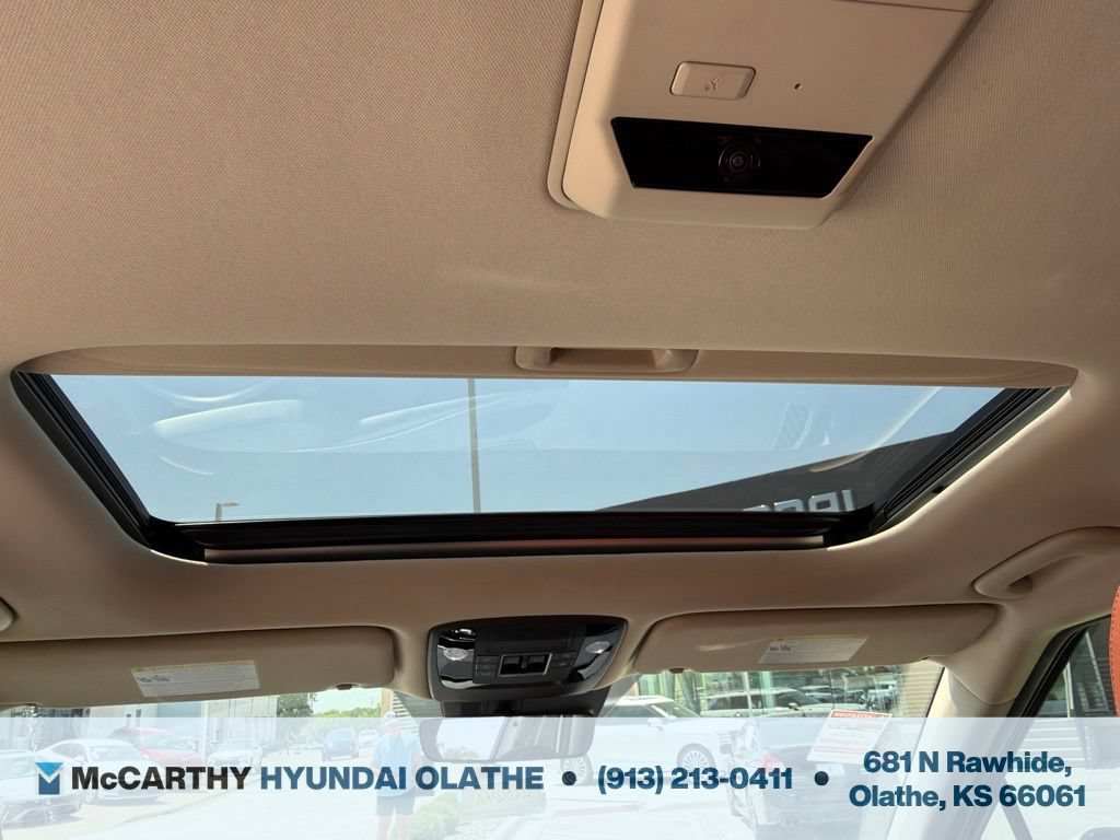 Used 2022 Kia Carnival SX Prestige FWD image 12