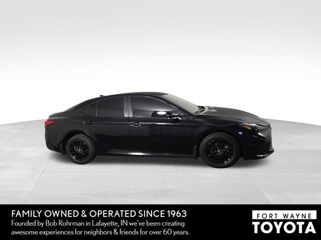 Used 2025 Toyota Camry LE FWD image 5