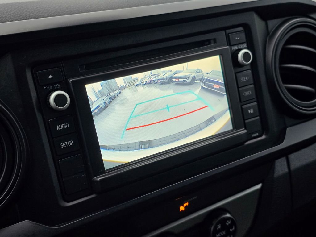 Used 2018 Toyota Tacoma SR image 32