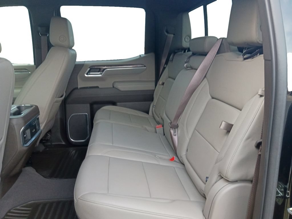 Used 2023 Chevrolet Silverado 1500 LTZ w/ LTZ Convenience Package II AWD/4WD image 22