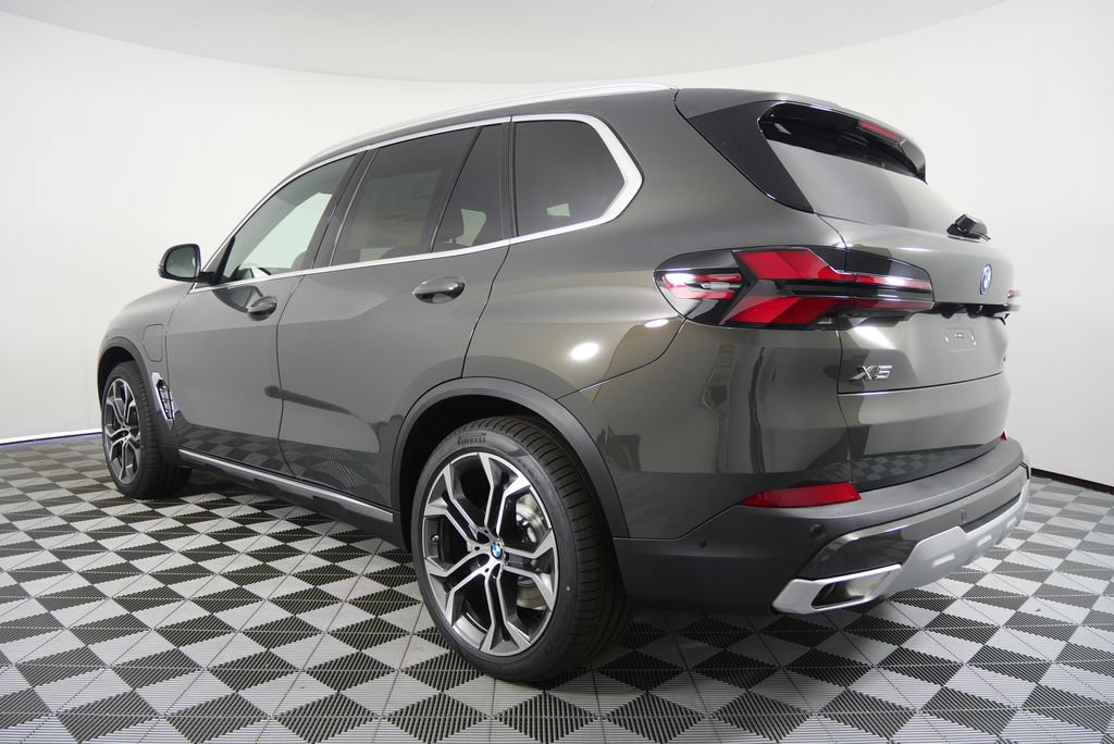 Used 2026 BMW X5 xDrive50e w/ Climate Comfort Package AWD/4WD image 6