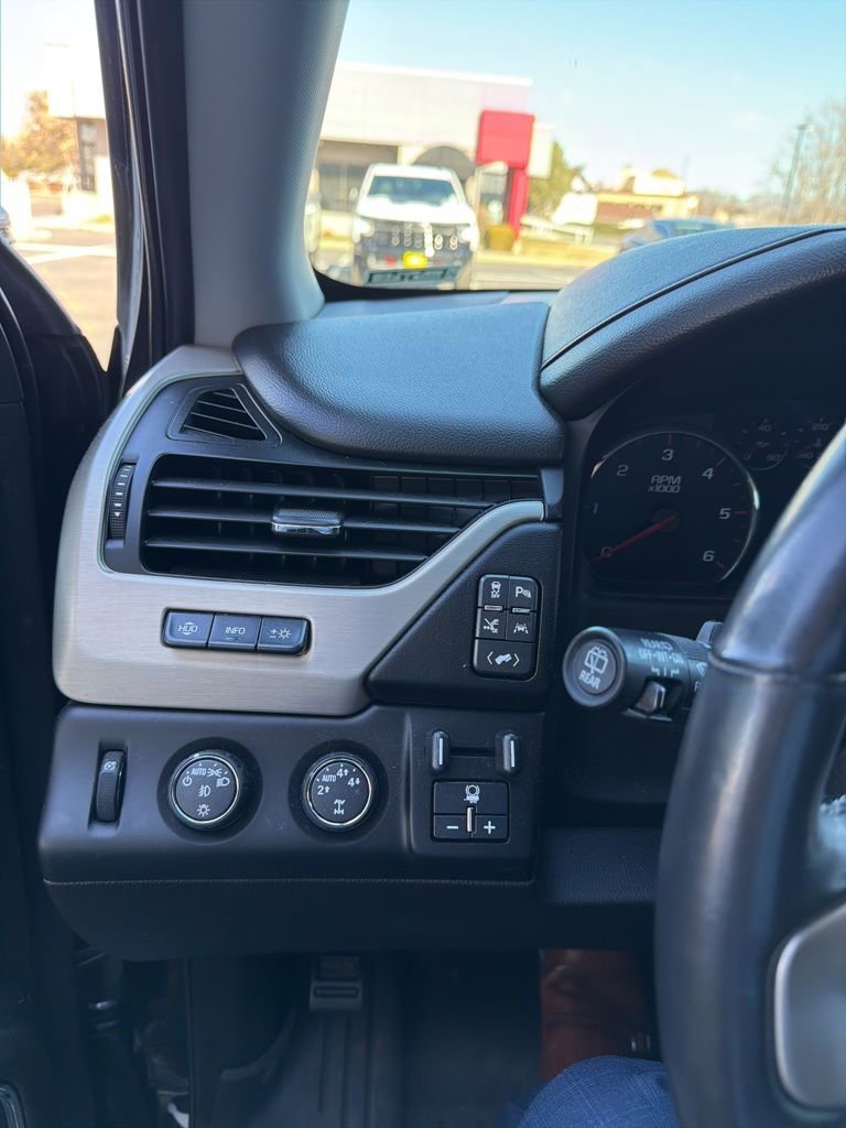 Used 2016 GMC Yukon Denali image 19