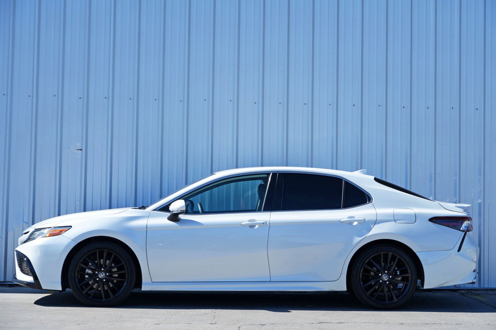 Used 2021 Toyota Camry XSE image 8