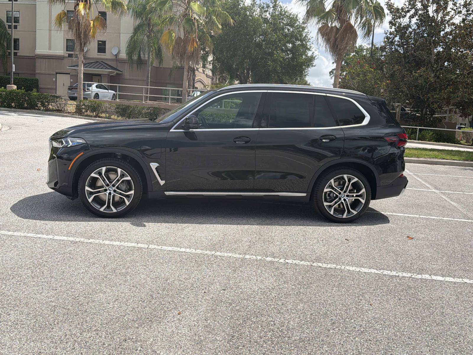 New 2026 BMW X5 xDrive50e AWD/4WD image 7