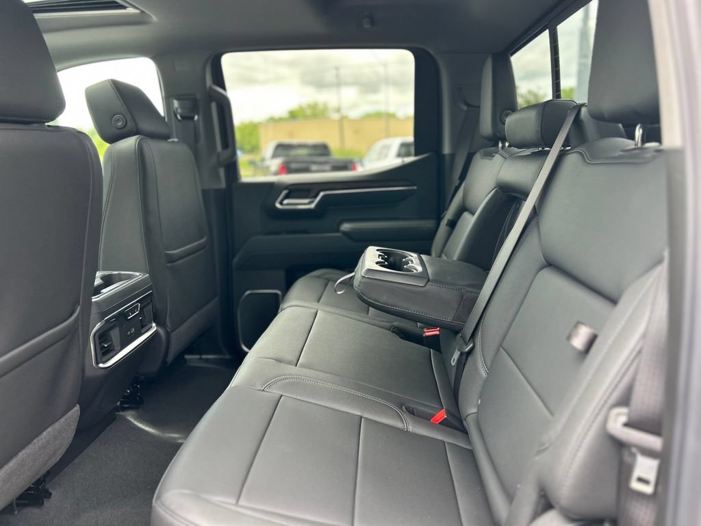 New 2026 GMC Sierra 1500 SLT w/ SLT Premium Package AWD/4WD image 34