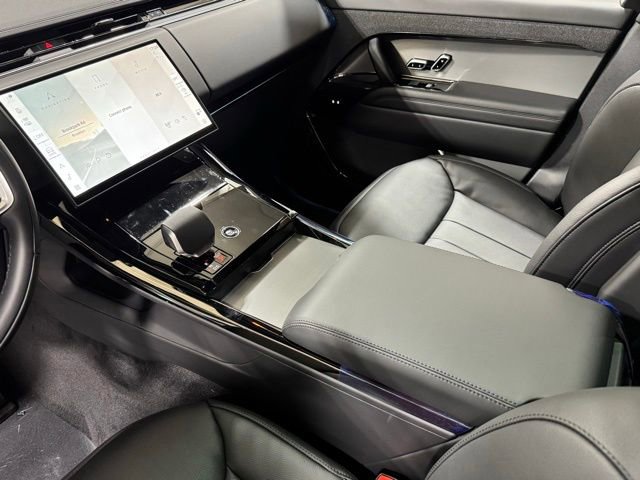 New 2025 Land Rover Range Rover Sport image 12