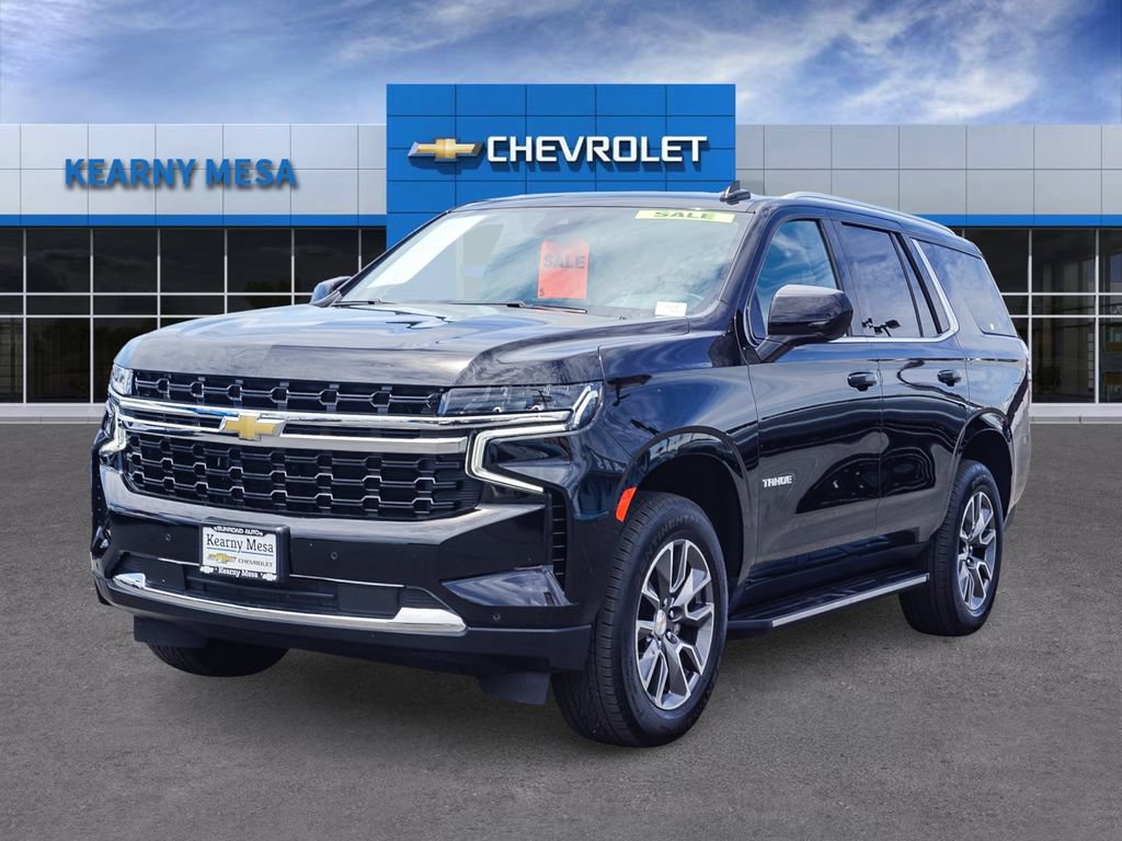 Used 2024 Chevrolet Tahoe LS RWD image 3