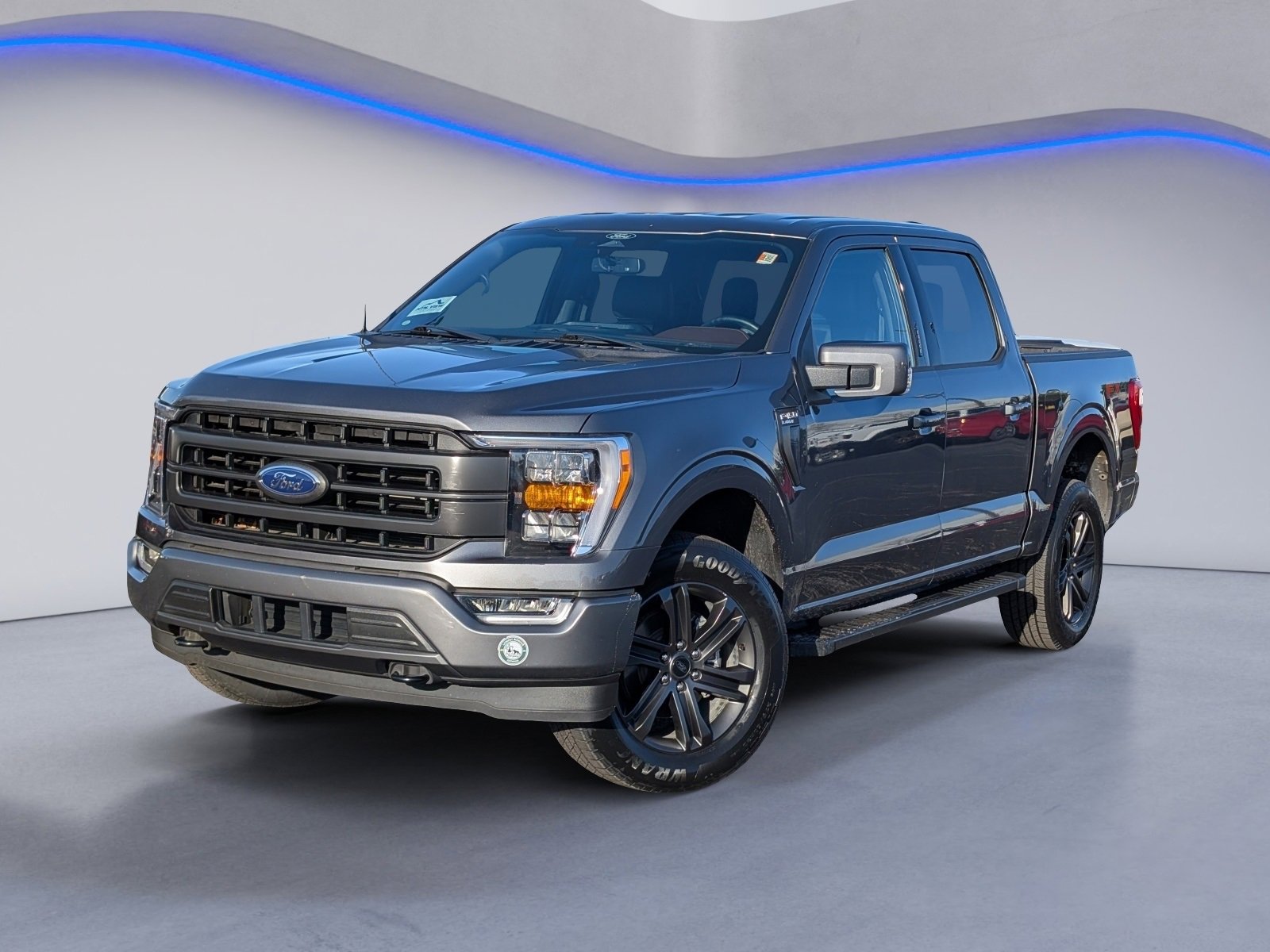 Used 2022 Ford F150 Lariat image 2