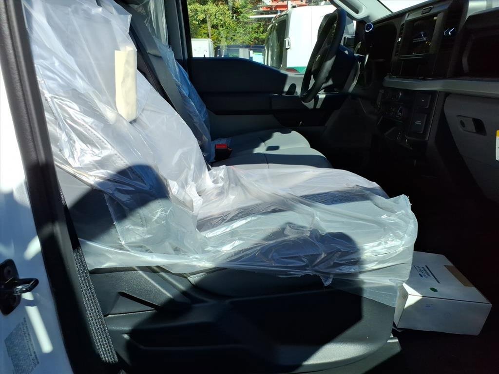 New 2026 Ford F550 4x4 Crew Cab image 7