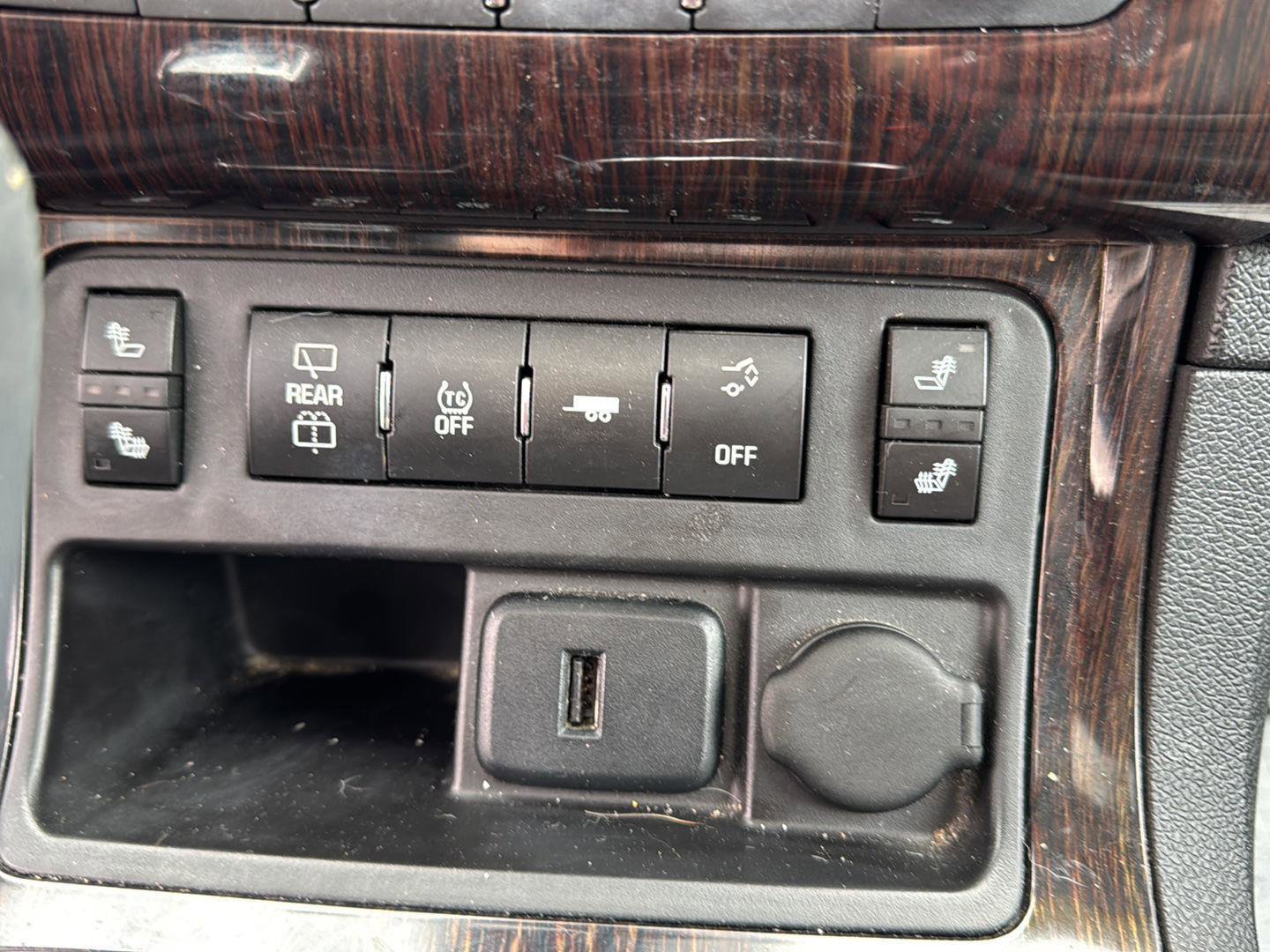 Used 2015 Chevrolet Traverse LT image 15