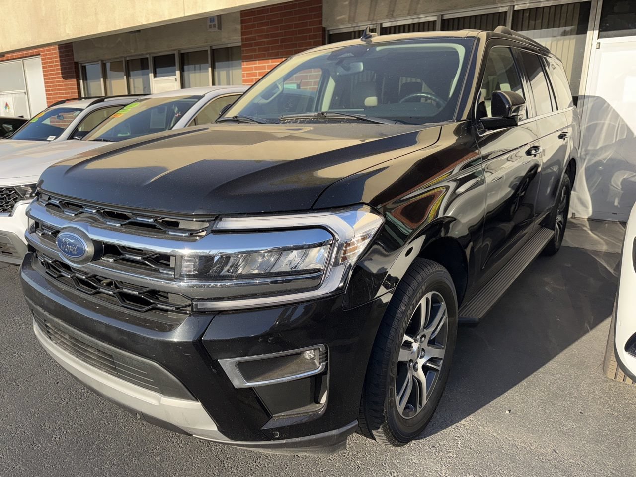 Used 2024 Ford Expedition Limited RWD image 1