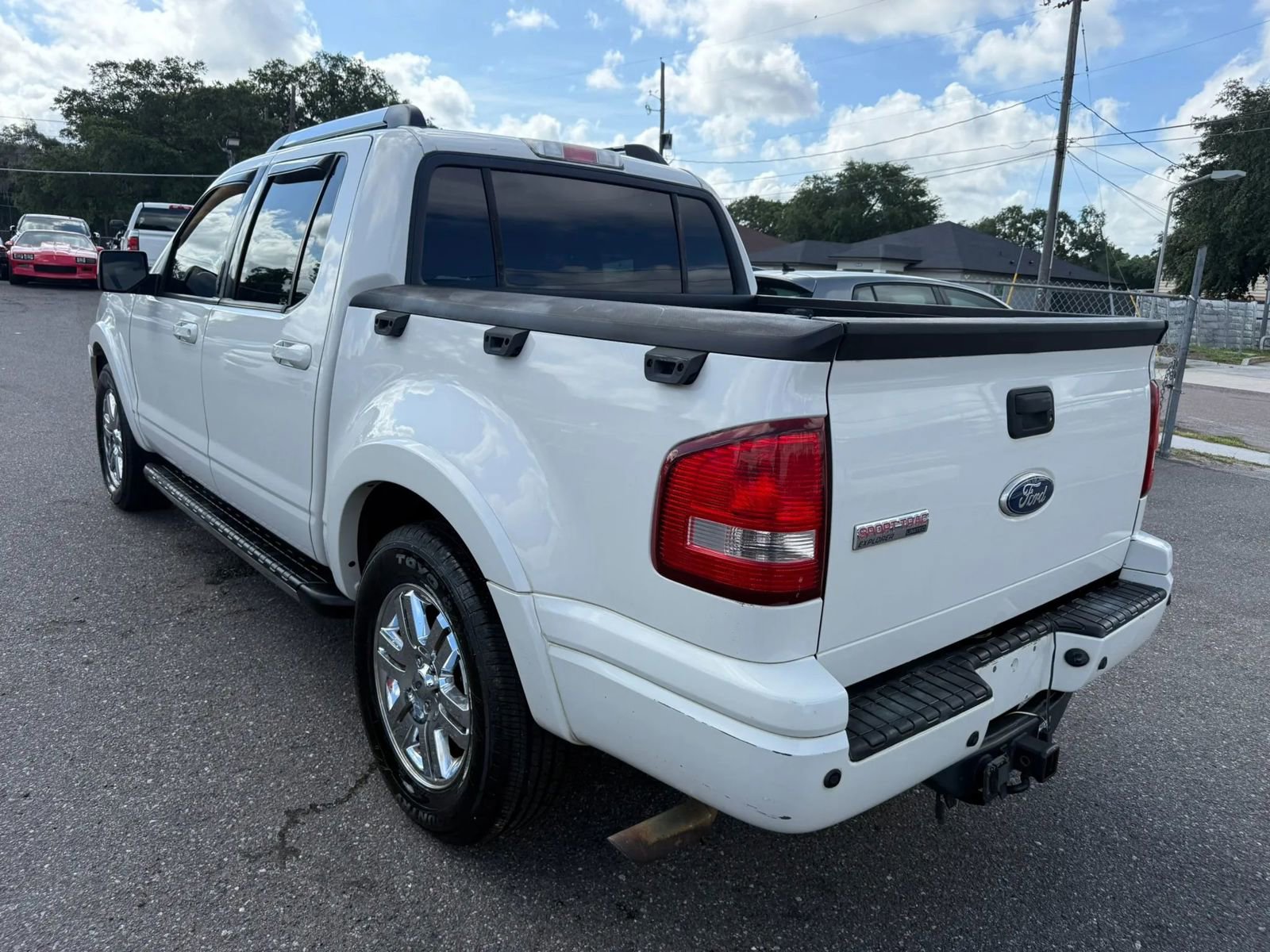 Used 2010 Ford Explorer Sport Trac Limited RWD image 7