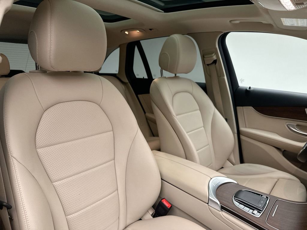Used 2022 Mercedes-Benz GLC 300 4MATIC image 18