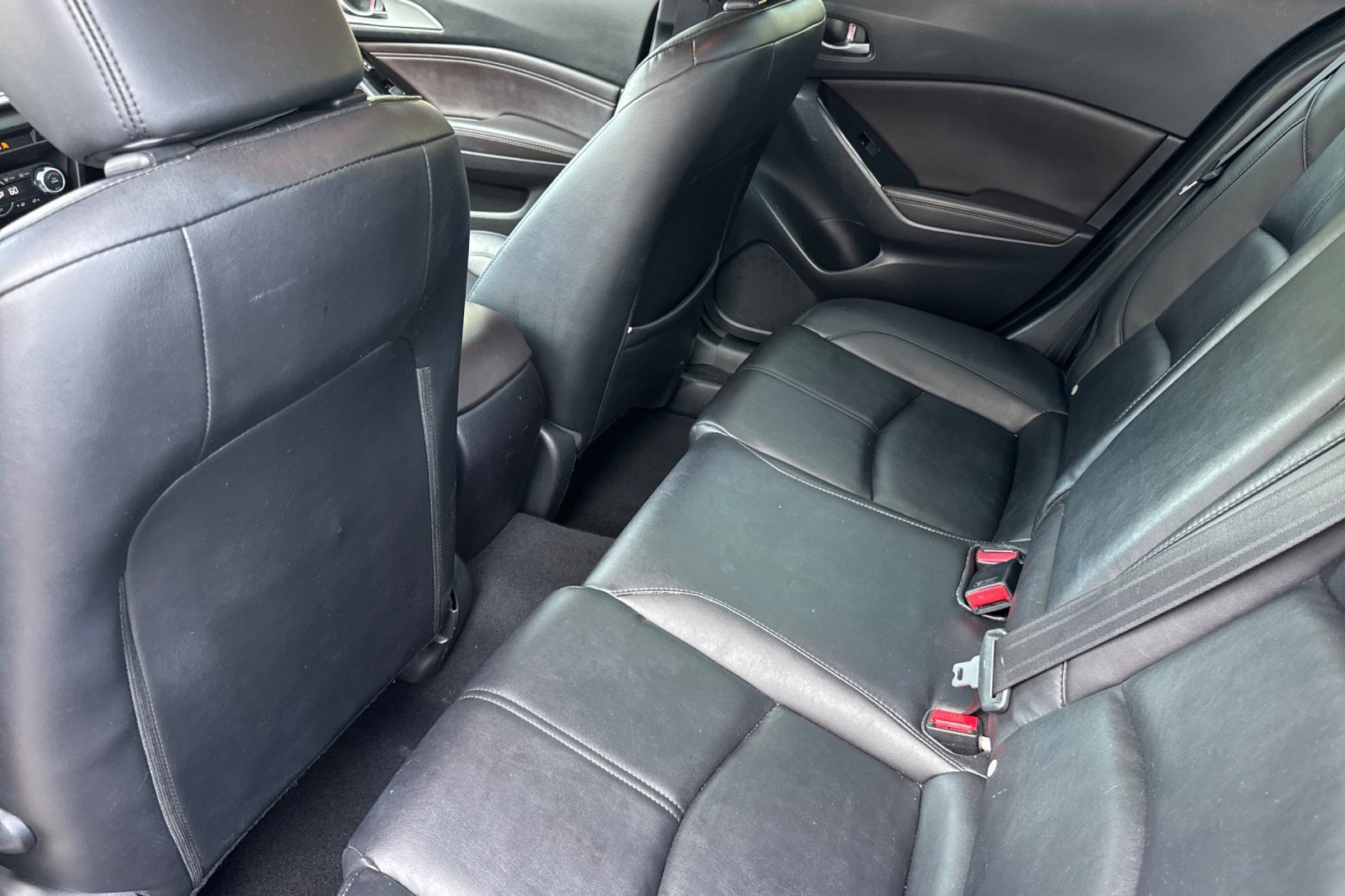 Used 2017 MAZDA MAZDA3 Touring FWD image 25