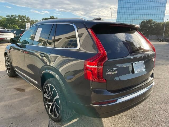 Certified 2023 Volvo XC90 B5 Plus AWD/4WD image 5