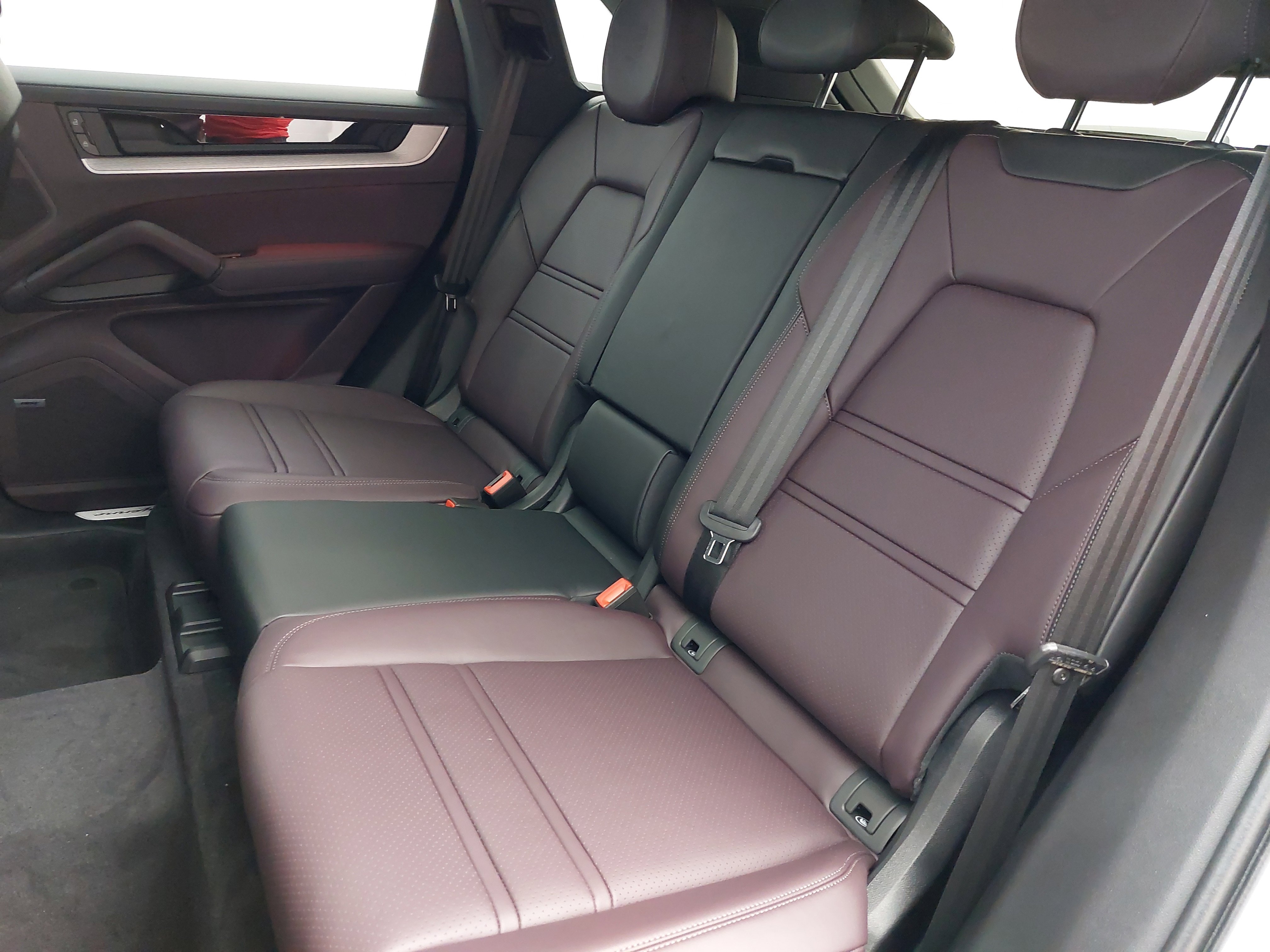 New 2025 Porsche Cayenne image 16