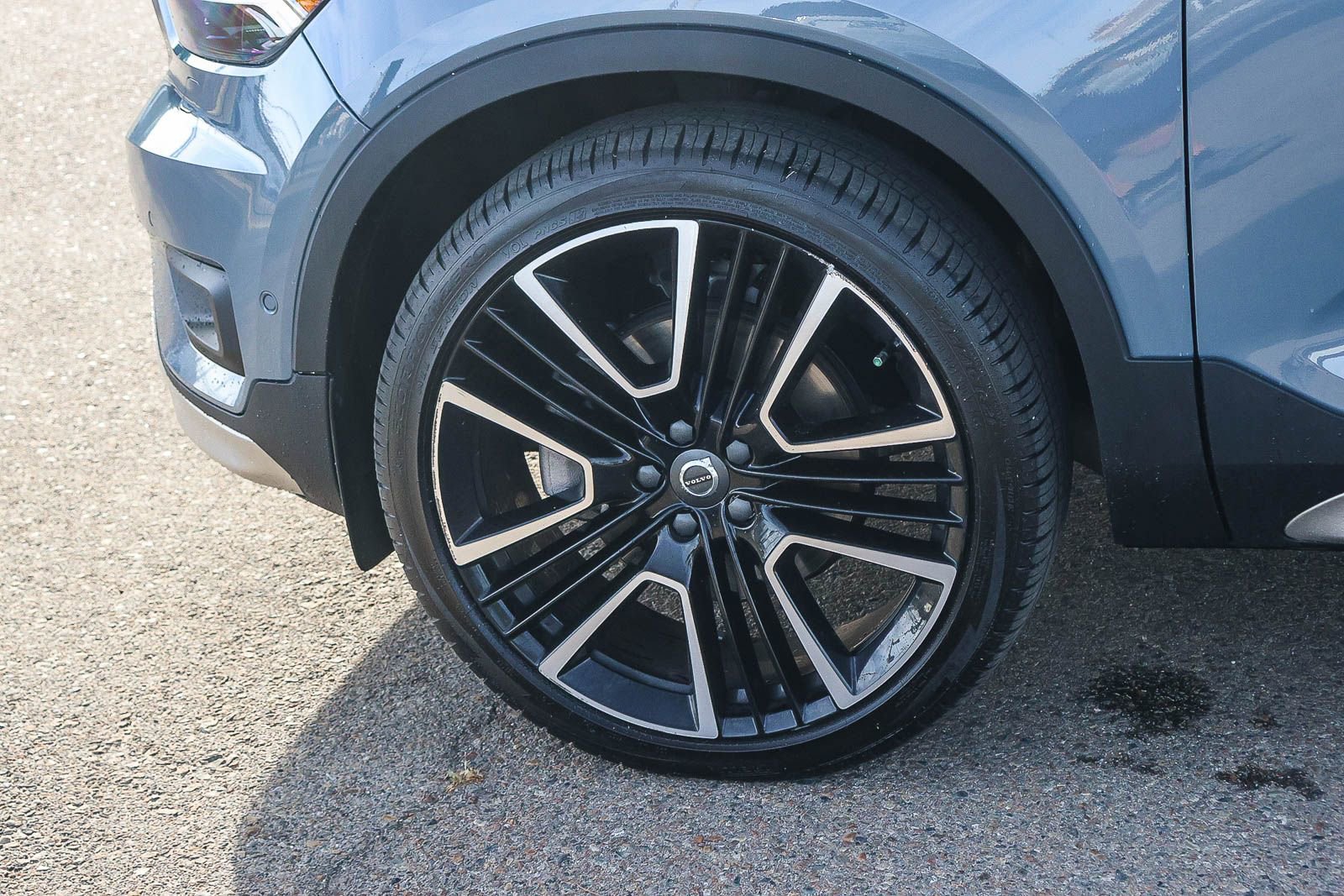 Used 2022 Volvo XC40 T5 Inscription w/ Advanced Package image 10