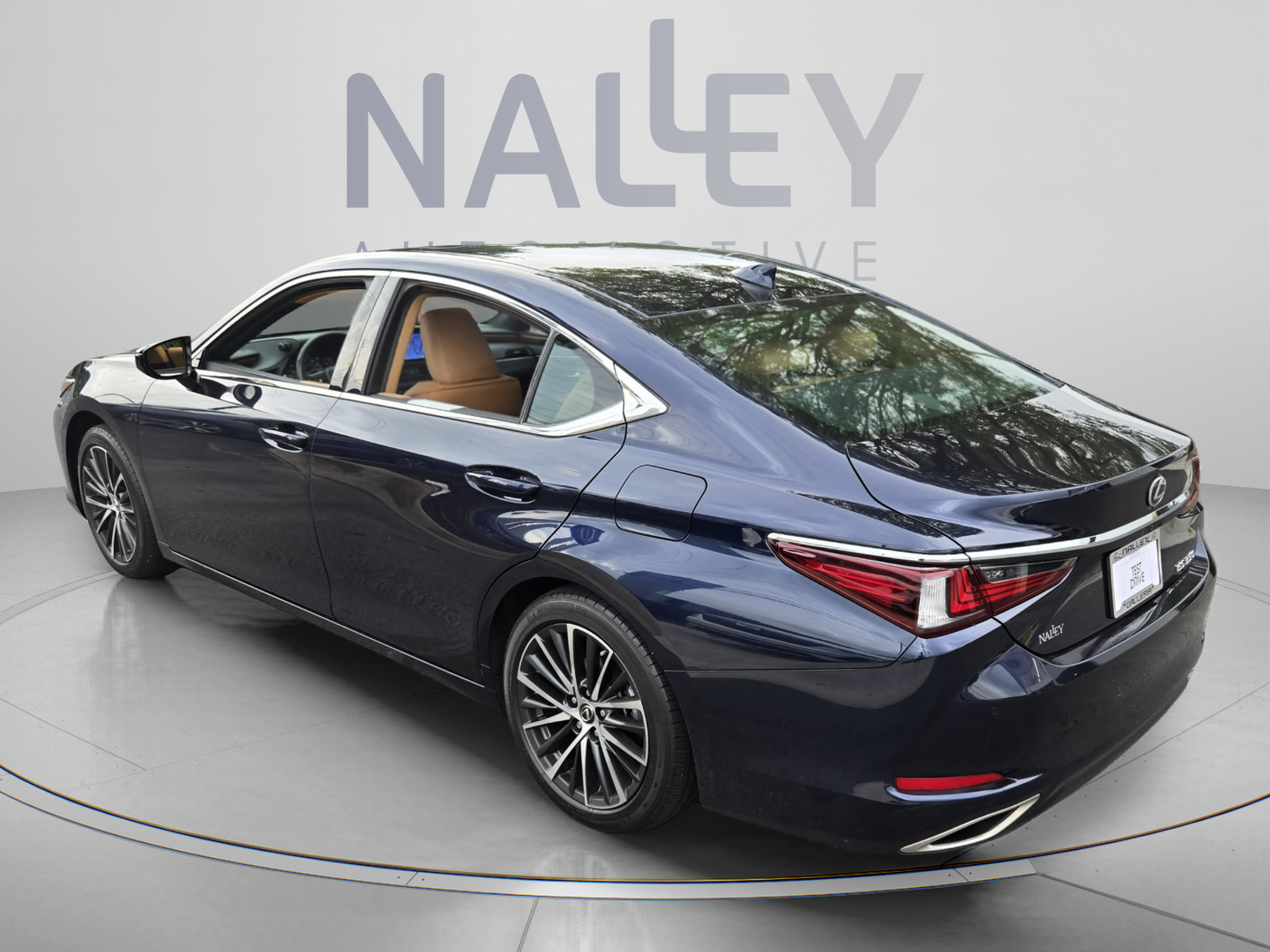 Certified 2024 Lexus ES 350 w/ Premium Package FWD image 3
