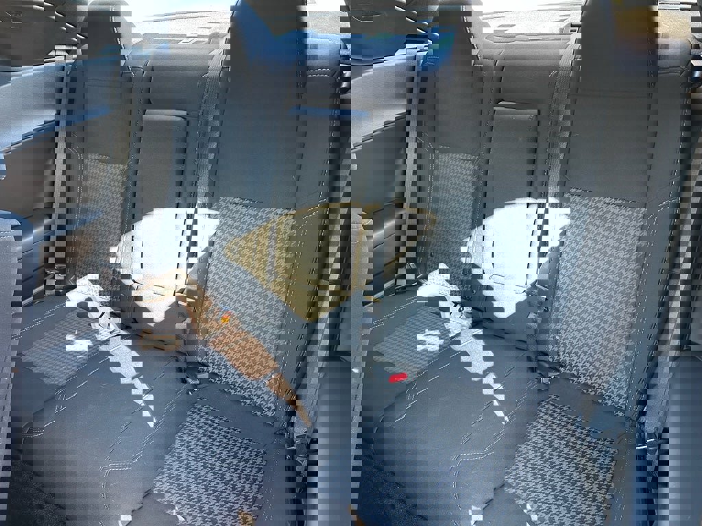 Used 2021 Dodge Challenger SXT image 23