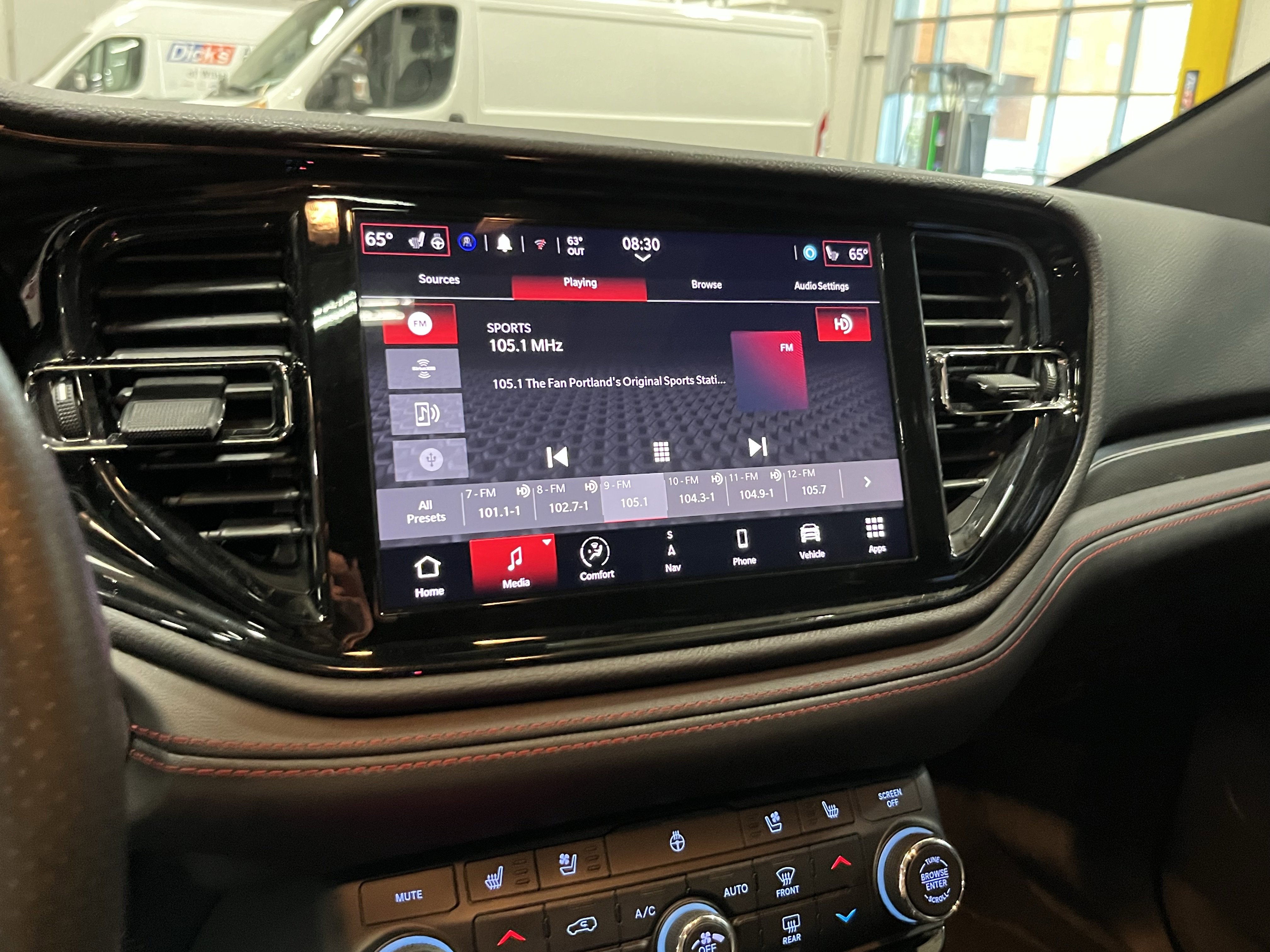 Certified 2025 Dodge Durango R/T image 23