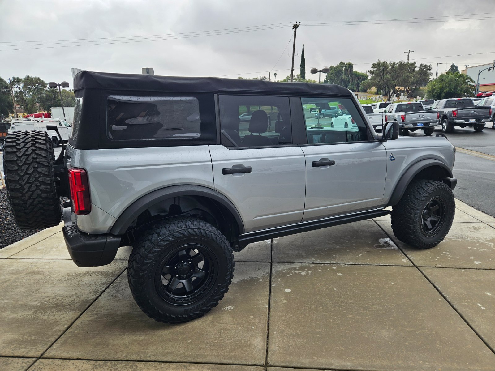 Used 2022 Ford Bronco Black Diamond AWD/4WD image 6