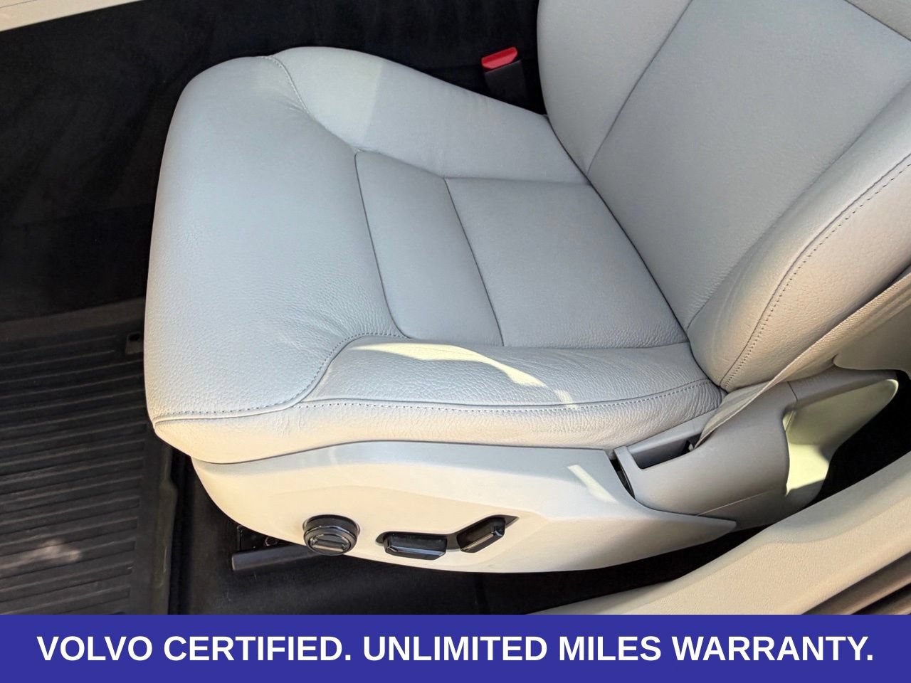 Certified 2024 Volvo XC60 T8 Core w/ Protection Package Premier AWD/4WD image 32