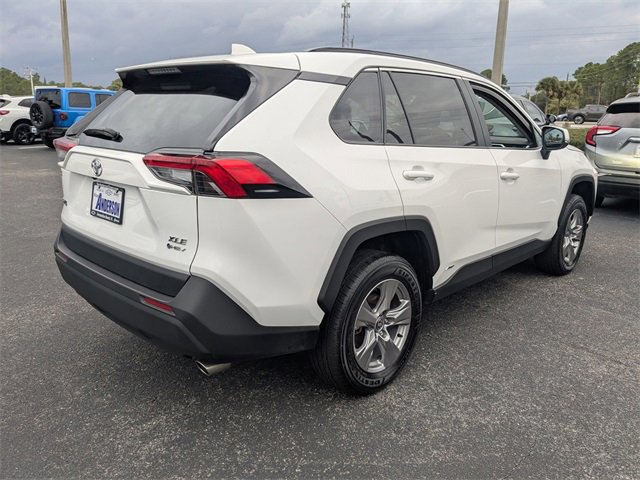 Used 2025 Toyota RAV4 XLE image 4