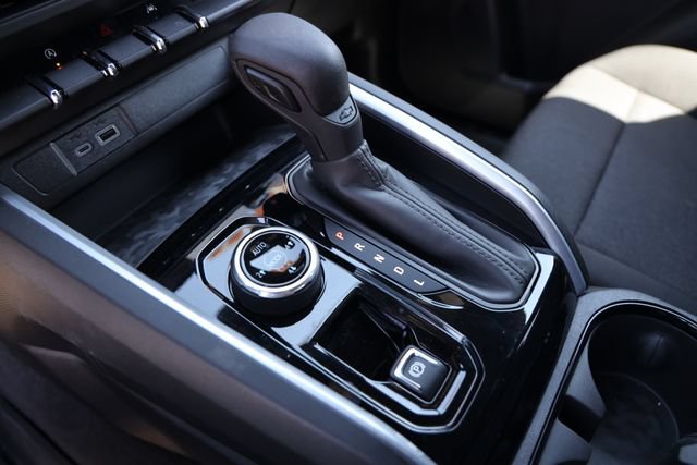 Used 2023 Chevrolet Colorado Trail Boss w/ Technology Package AWD/4WD image 20