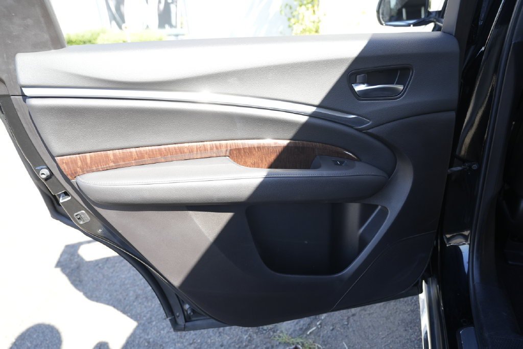 Used 2020 Acura MDX SH-AWD image 29