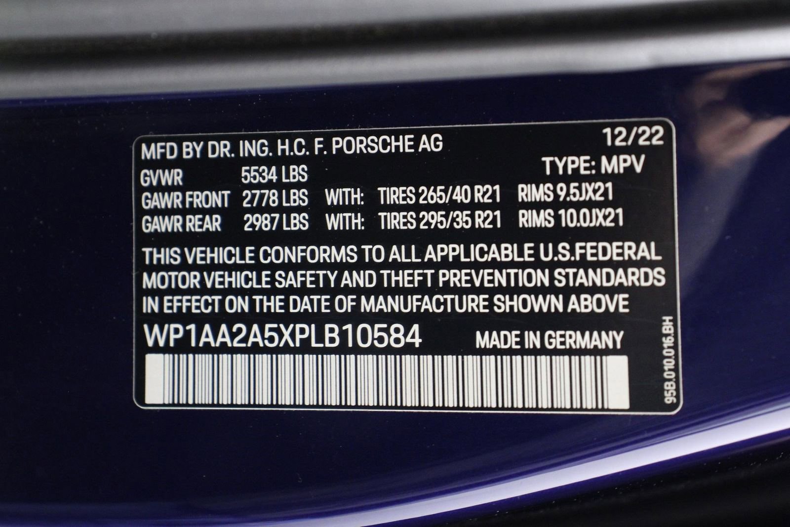 Certified 2023 Porsche Macan image 19