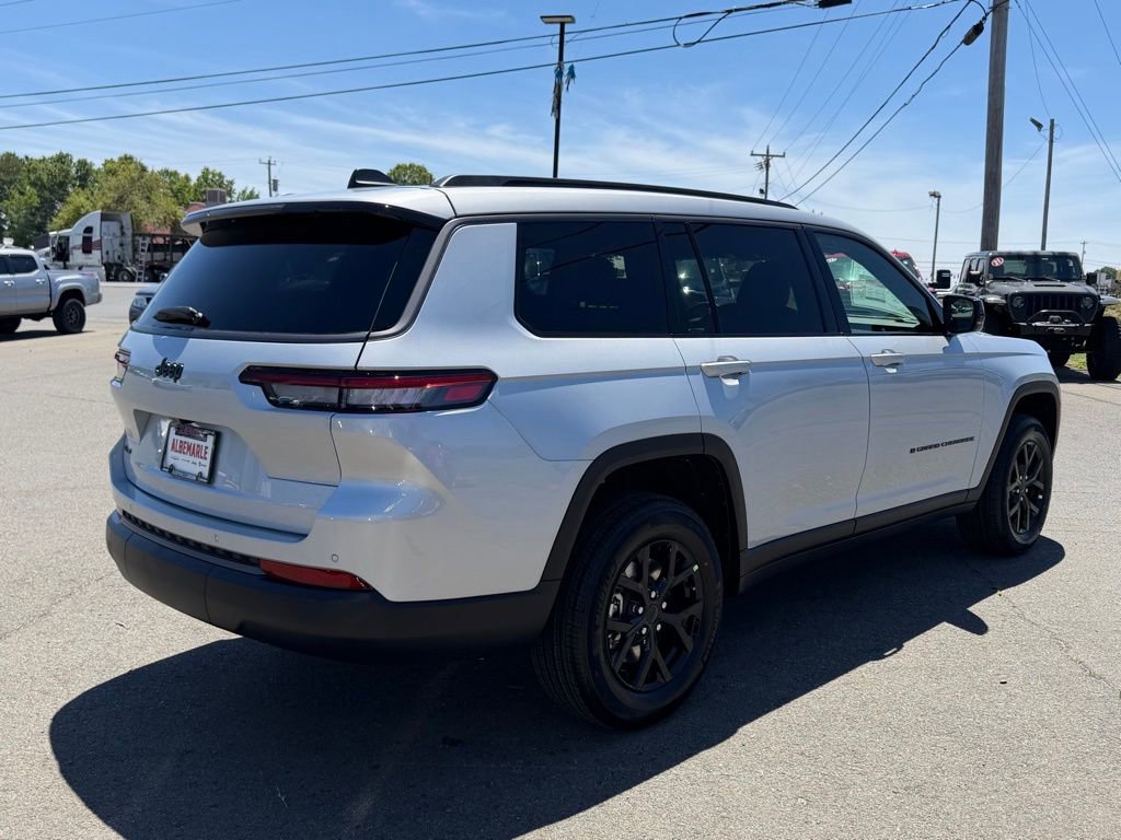 New 2026 Jeep Grand Cherokee L 4WD image 3