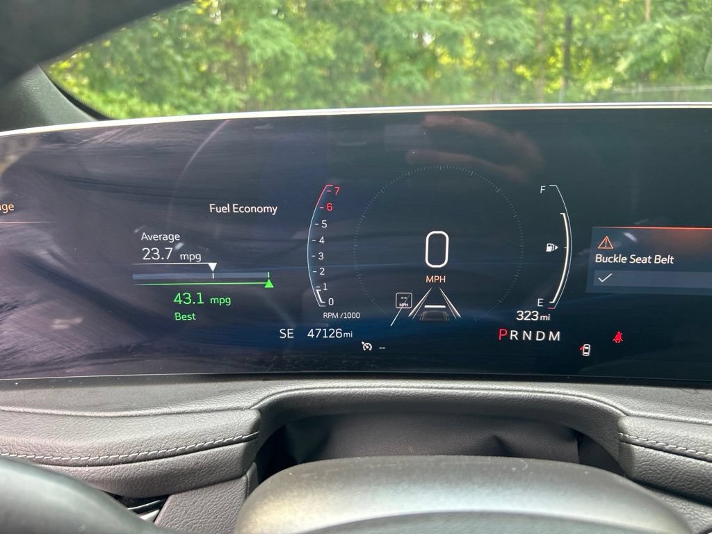 Used 2025 Cadillac XT4 Premium Luxury FWD image 21