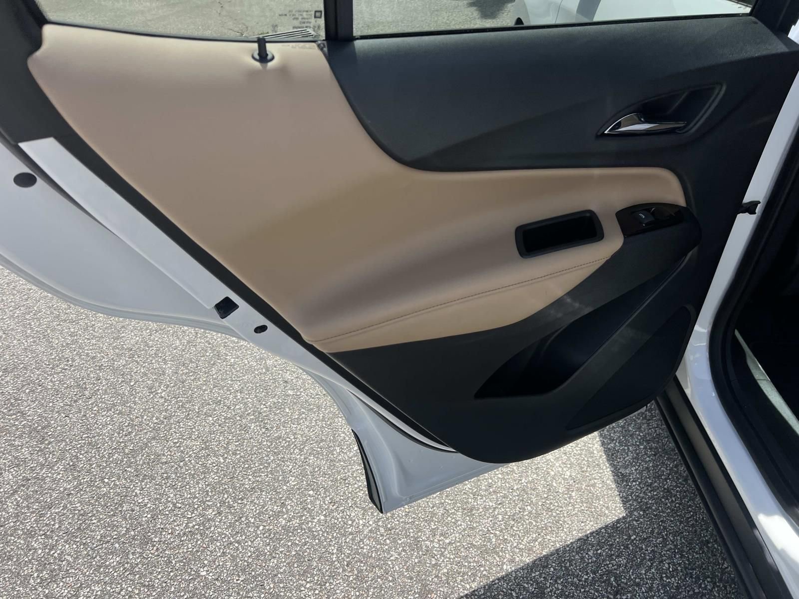 Used 2022 Chevrolet Equinox Premier image 21