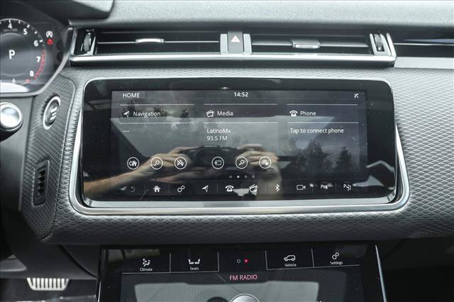 Used 2019 Land Rover Range Rover Velar R-Dynamic SE AWD/4WD image 17