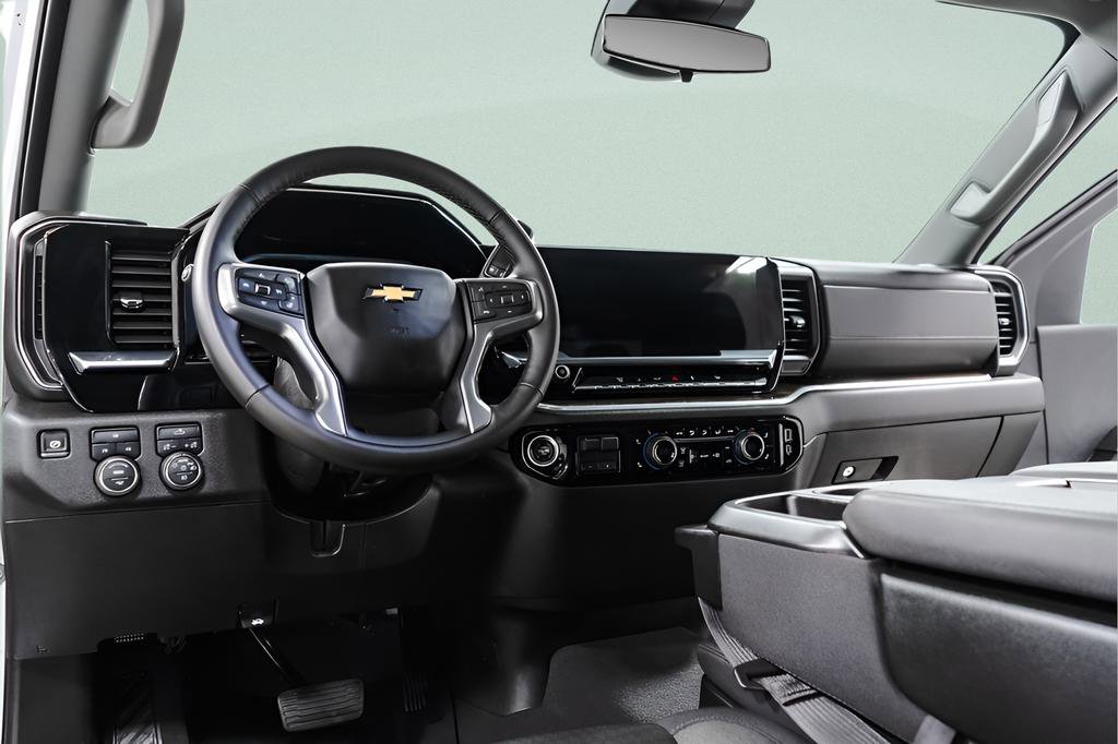 Used 2025 Chevrolet Silverado 2500 LT w/ Convenience Package image 26