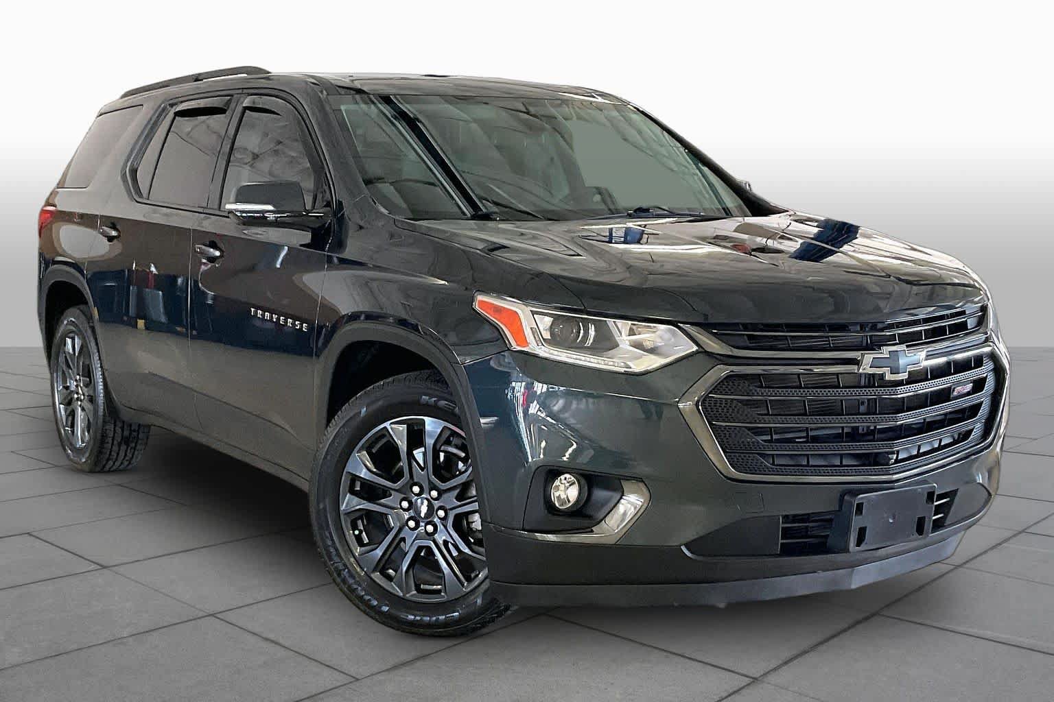 Used 2020 Chevrolet Traverse RS FWD image 2