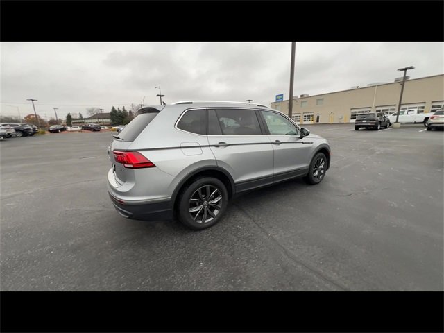 Used 2022 Volkswagen Tiguan SE image 8