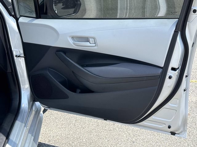 Certified 2025 Toyota Corolla LE FWD image 8