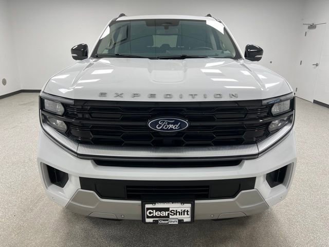 Used 2025 Ford Expedition Max Platinum AWD/4WD image 3