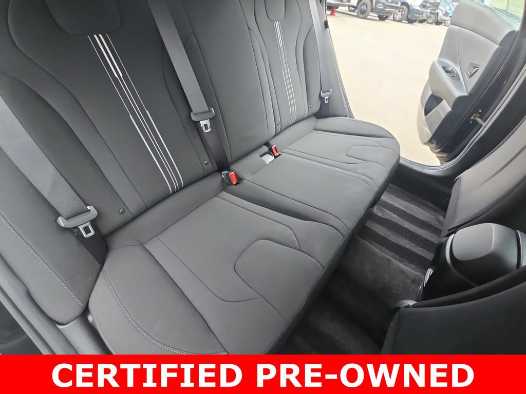 Certified 2025 Hyundai Elantra SEL FWD image 11