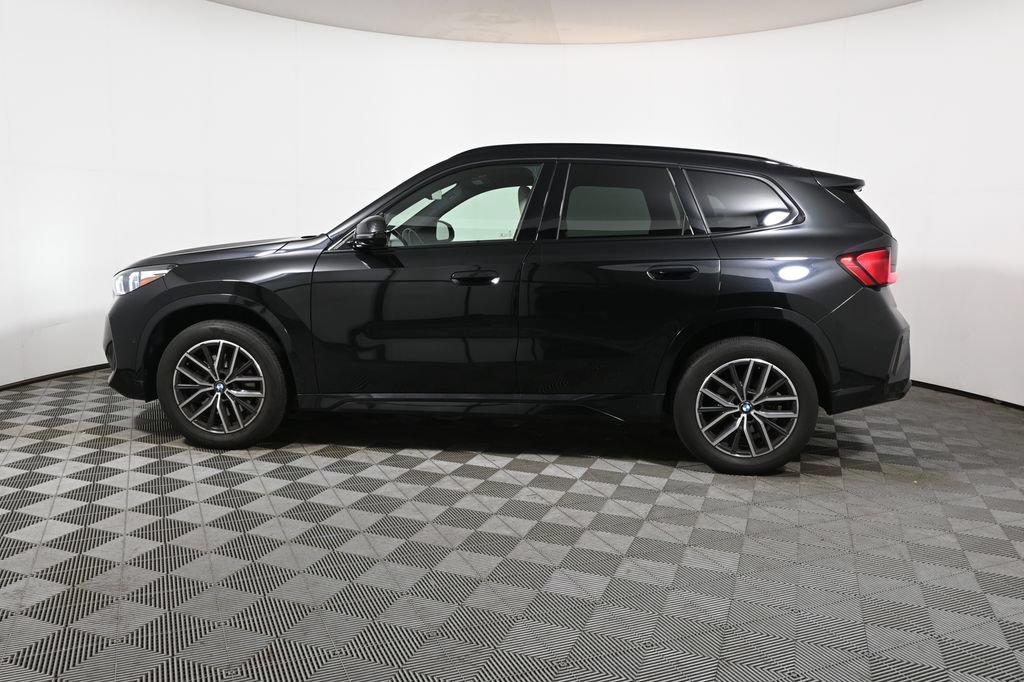 Certified 2024 BMW X1 xDrive28i w/ Premium Package AWD/4WD image 2