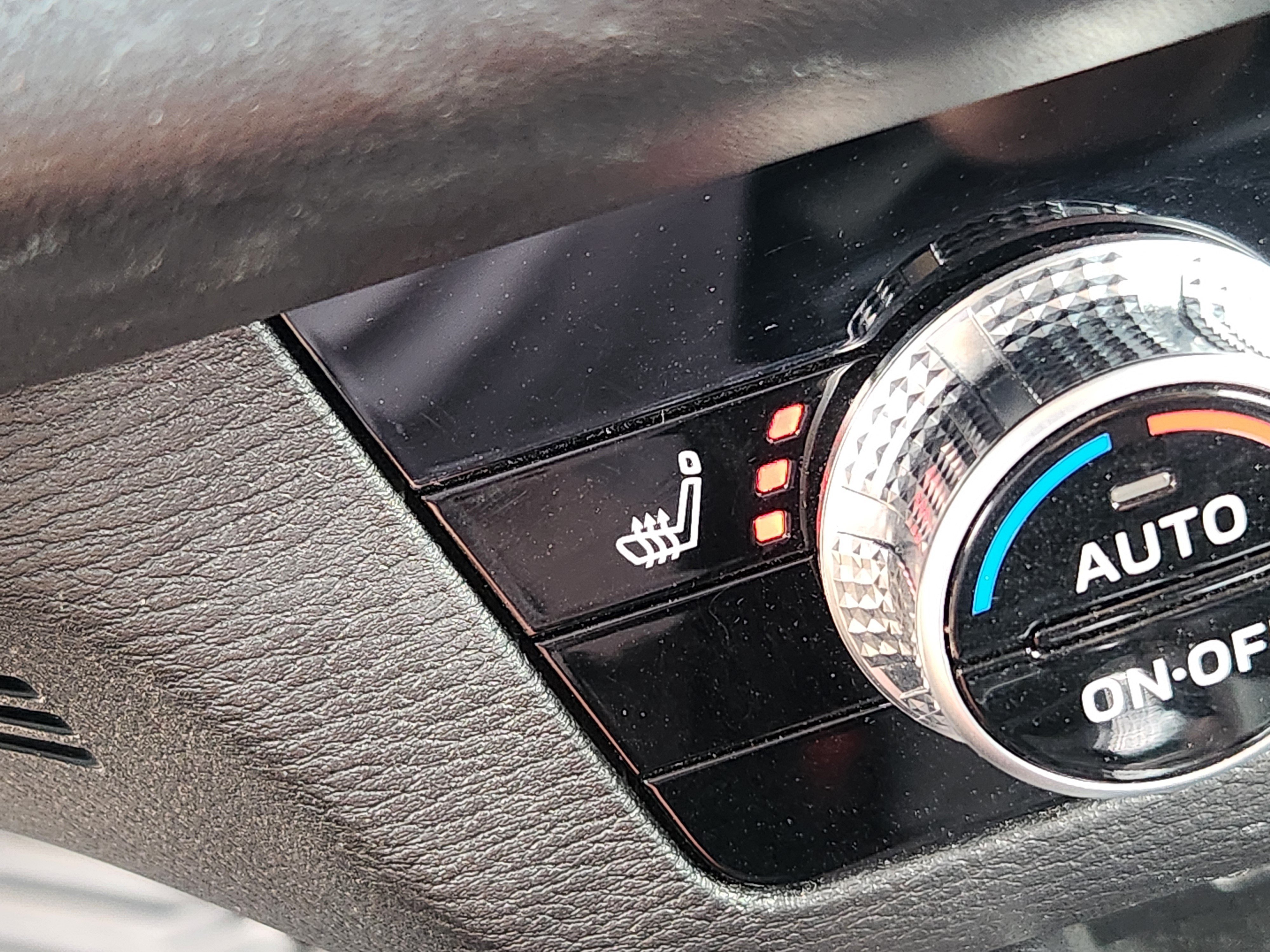 Used 2024 Mitsubishi Outlander SE AWD/4WD image 15