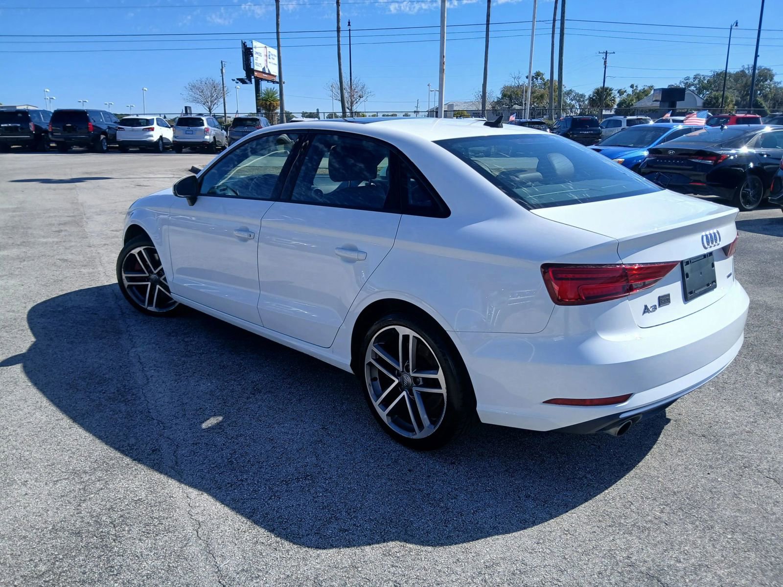 Used 2019 Audi A3 2.0T Premium image 4