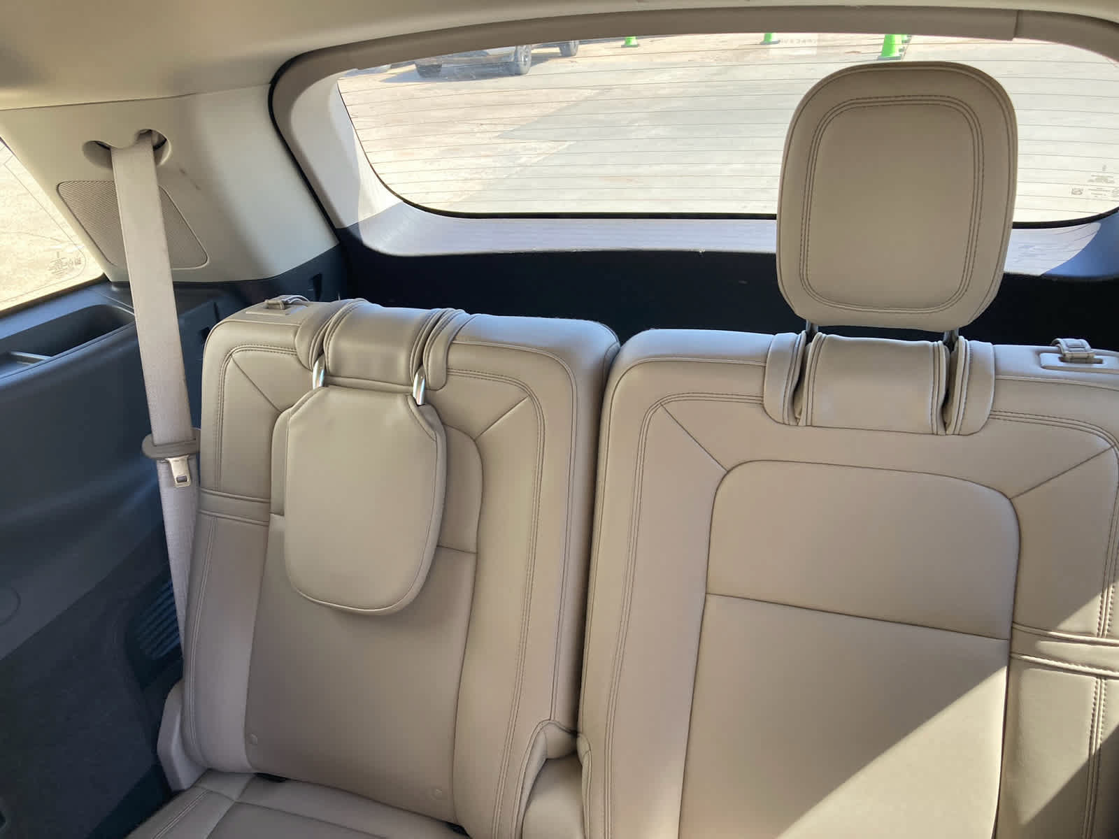 Used 2022 Lincoln Aviator Reserve w/ Equipment Group 201A AWD/4WD image 6