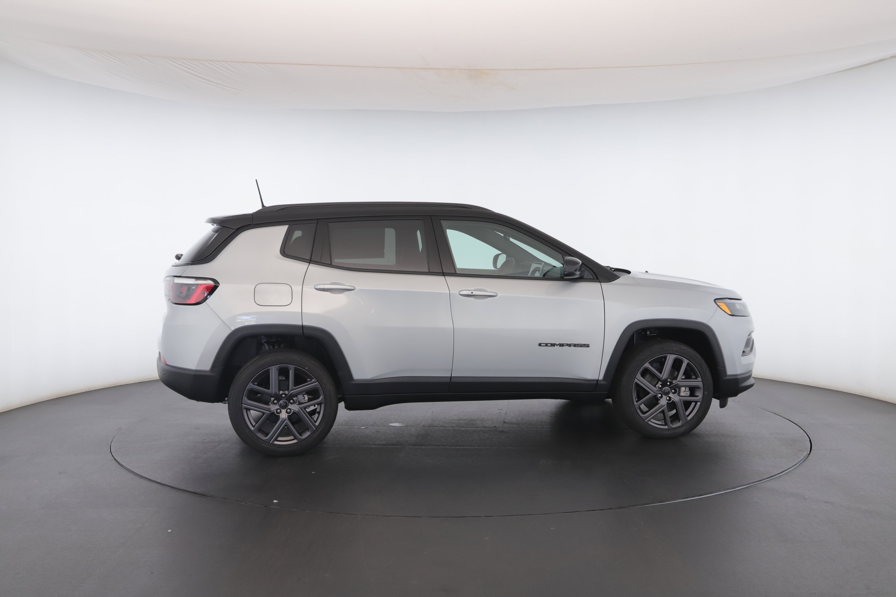 New 2026 Jeep Compass Limited image 28