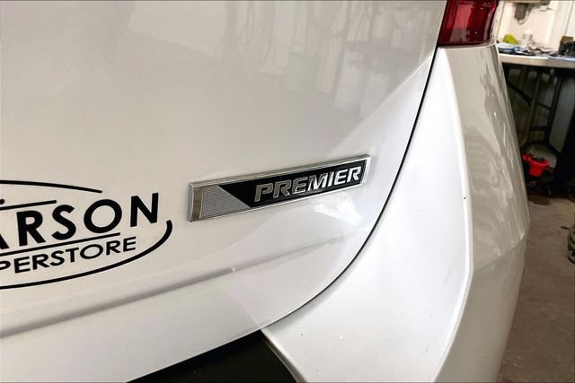 Used 2017 Chevrolet Equinox Premier w/ Enhanced Convenience Package AWD/4WD image 25