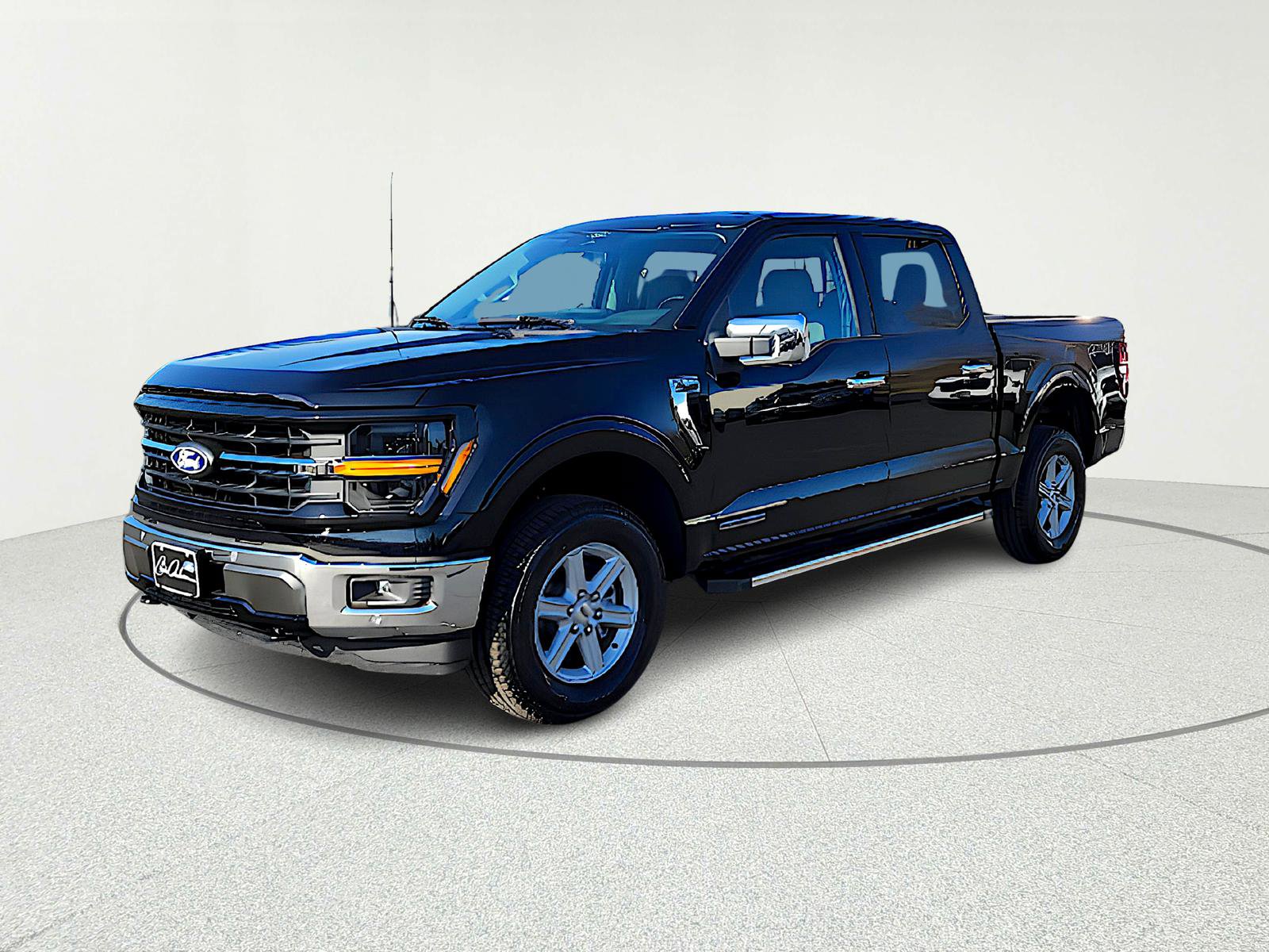 New 2025 Ford F150 XLT w/ Equipment Group 302A MID image 2